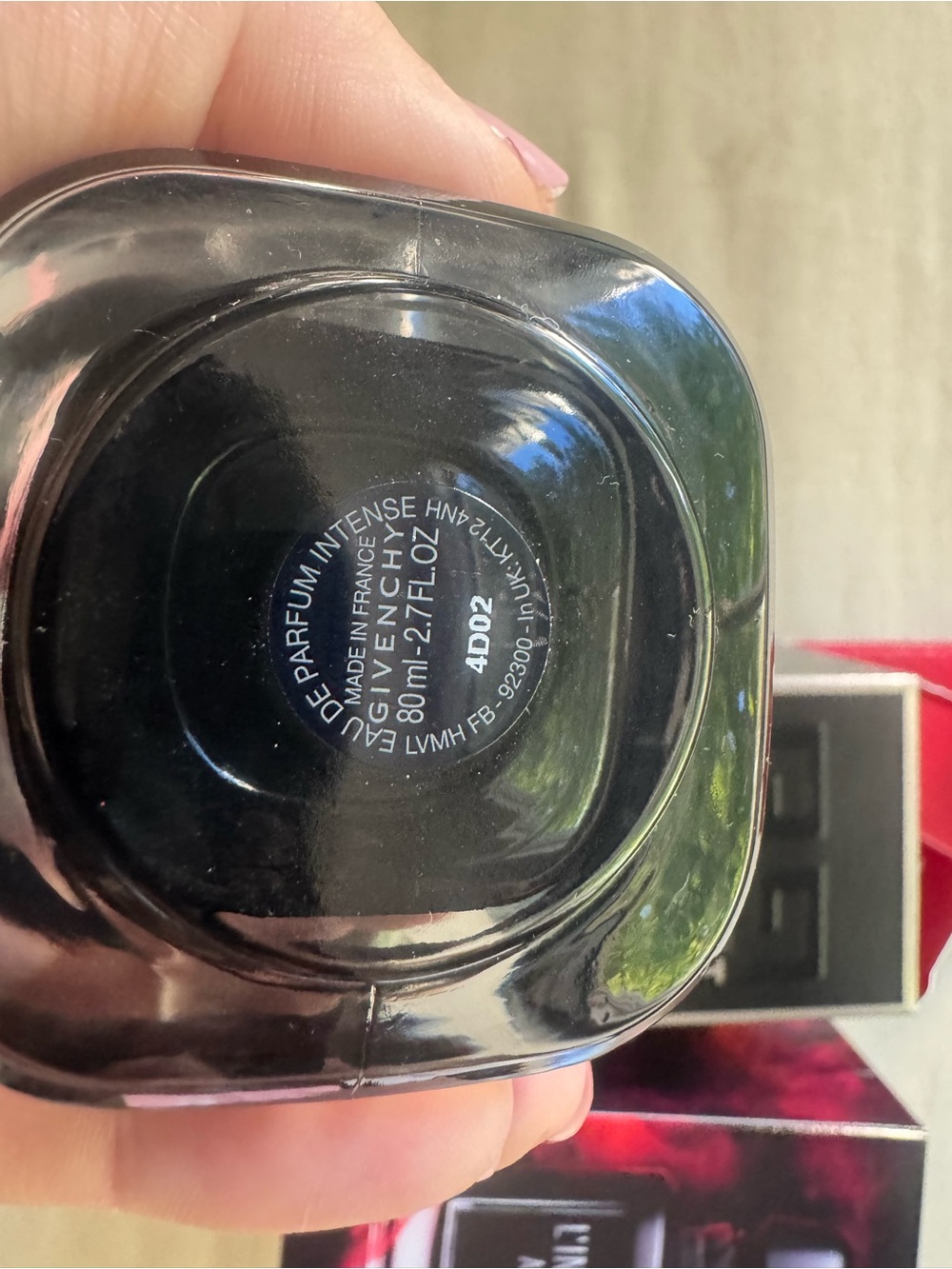 Givenchy L'Interdit Absolu - Picture 6 of 10